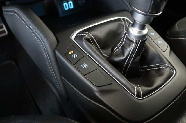 Fahrzeugabbildung Ford Focus Turnier ST 2.3 Eco |1HAND|B&O|KAMERA|LED|