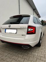 Skoda Octavia Combi RS 2.0 TSI DSG 230PS - Skoda Octavia: Ps