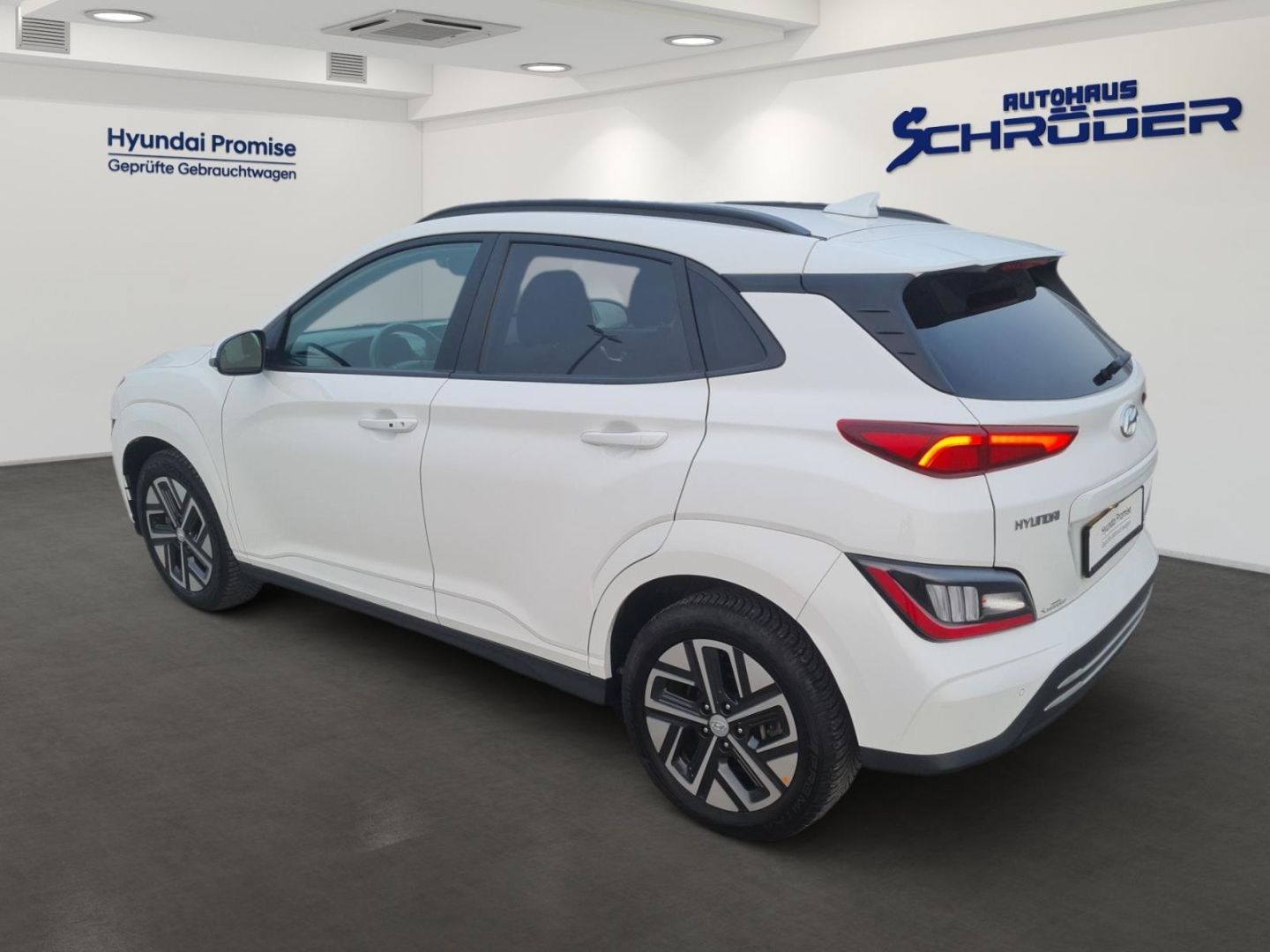 Fahrzeugabbildung Hyundai KONA Elektro 2WD MY23 (100kW) ADVANTAGE-Paket