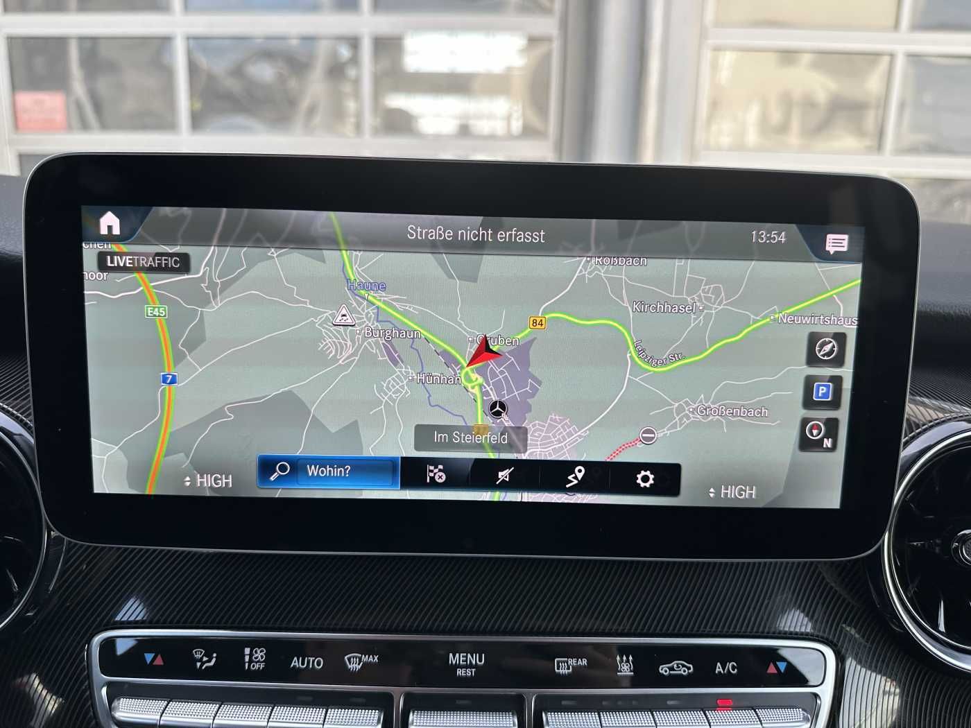 Fahrzeugabbildung Mercedes-Benz V 300 d EDITION 4MATIC DISTRONIC AHK LED Kamera