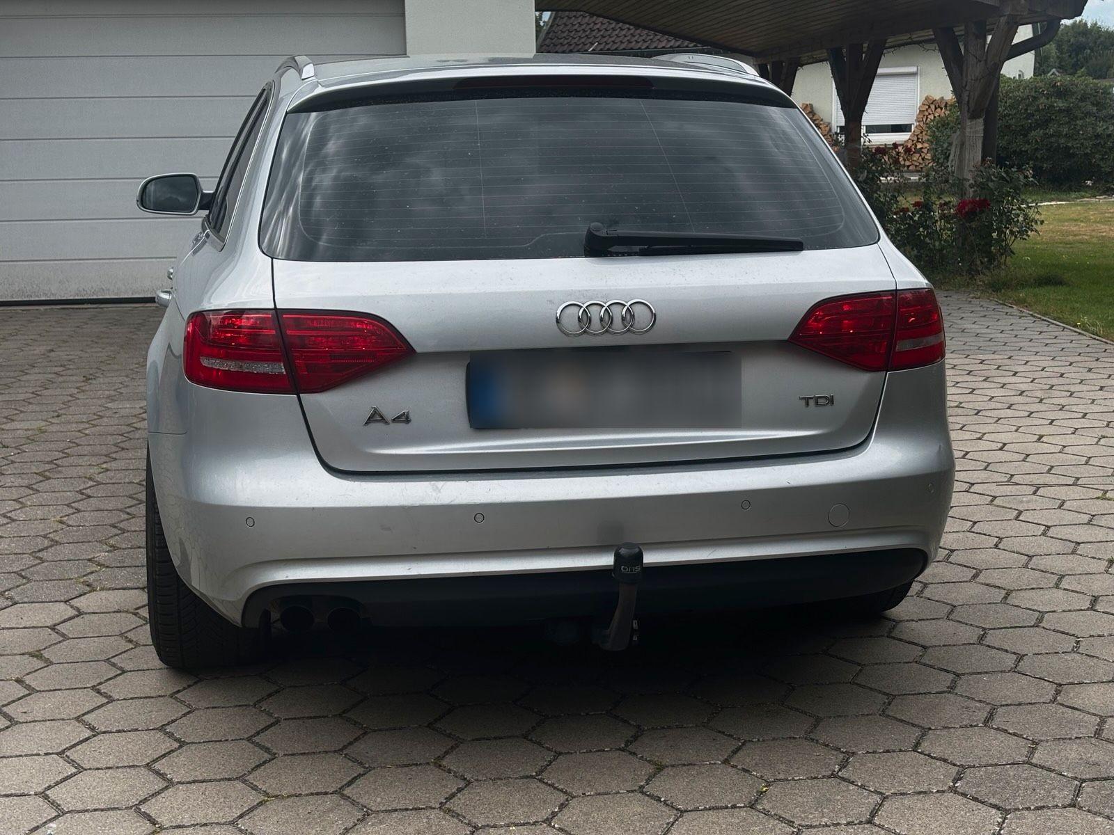 Audi A4 2012 — photo 5