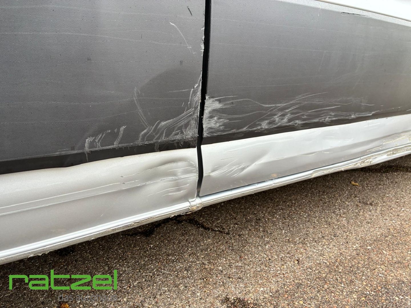 Fahrzeugabbildung Volkswagen Crafter lang Hochdach FWD Kasten 35 Apple CarPla