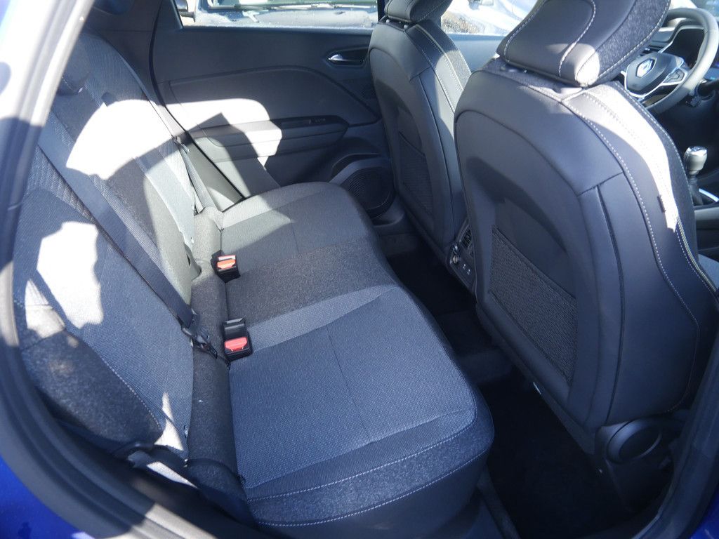 Fahrzeugabbildung Renault Captur Techno TCe 90