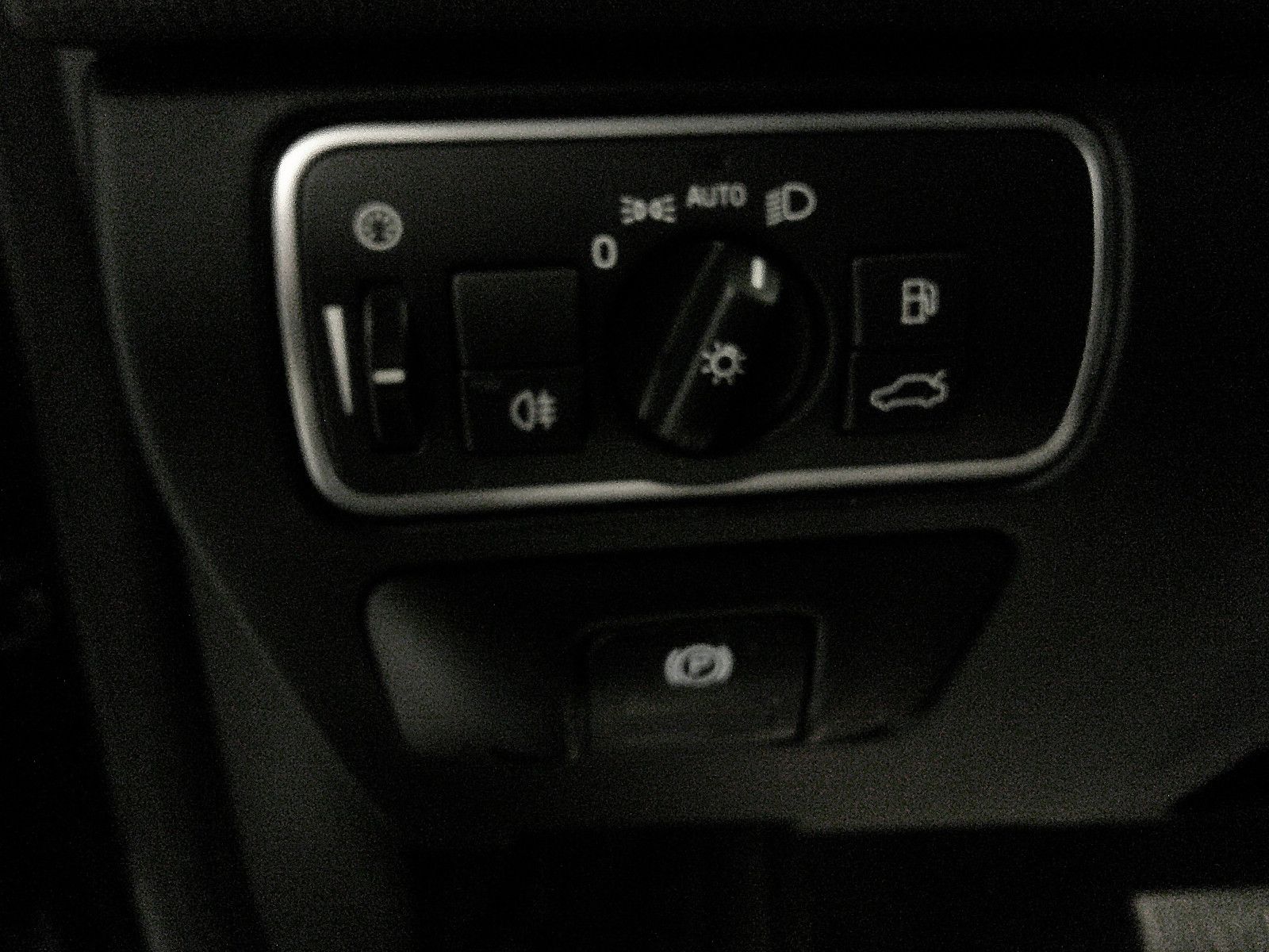 Fahrzeugabbildung Volvo XC 60 /NAVI/KLIMA/SCHECKHEFT/KAMERA/AHK