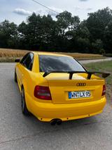 Audi A4 1.8 T quattro 357 PS - Audi A4 aus 2000: 1.8