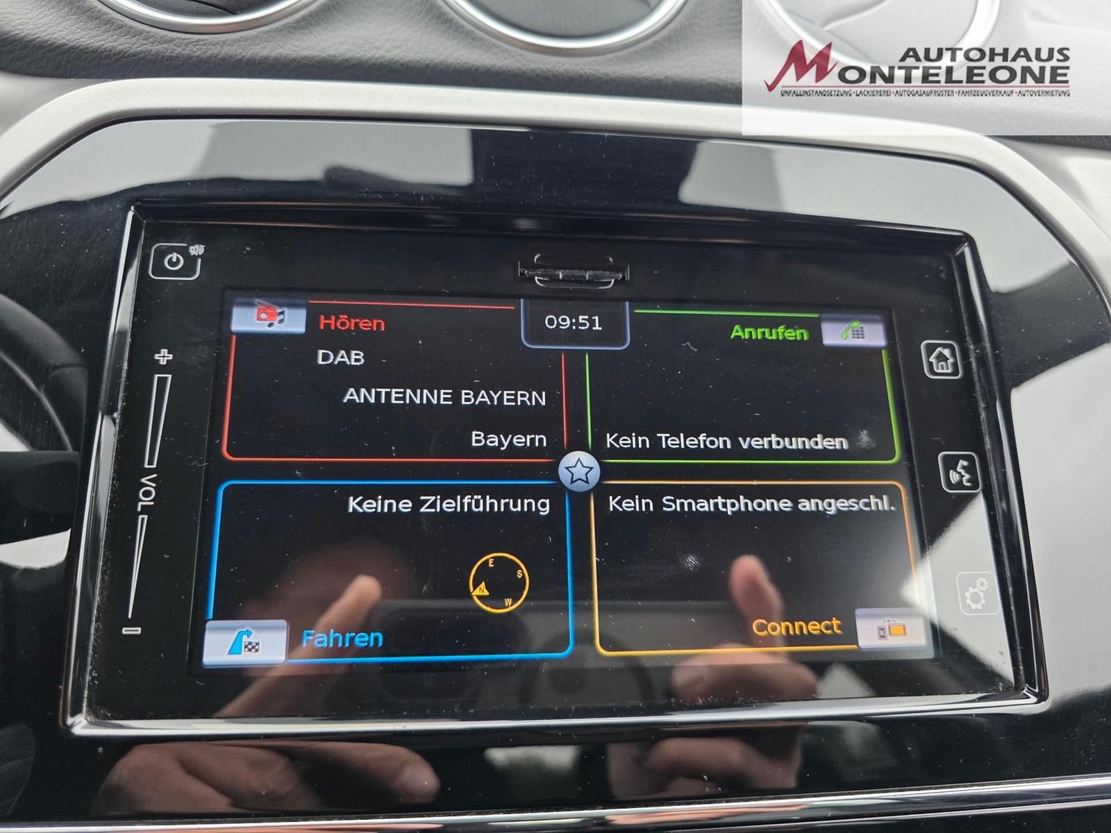 Suzuki Vitara 1.0 Comfort 4x4 | 8-fach bereift gepfl...