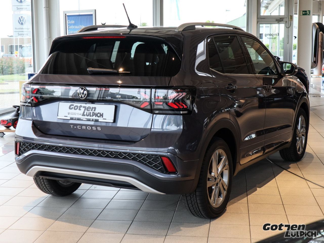 Fahrzeugabbildung Volkswagen T-Cross 1.0 TSI 85 kW R-Line Navi IQ.DRIVE LED