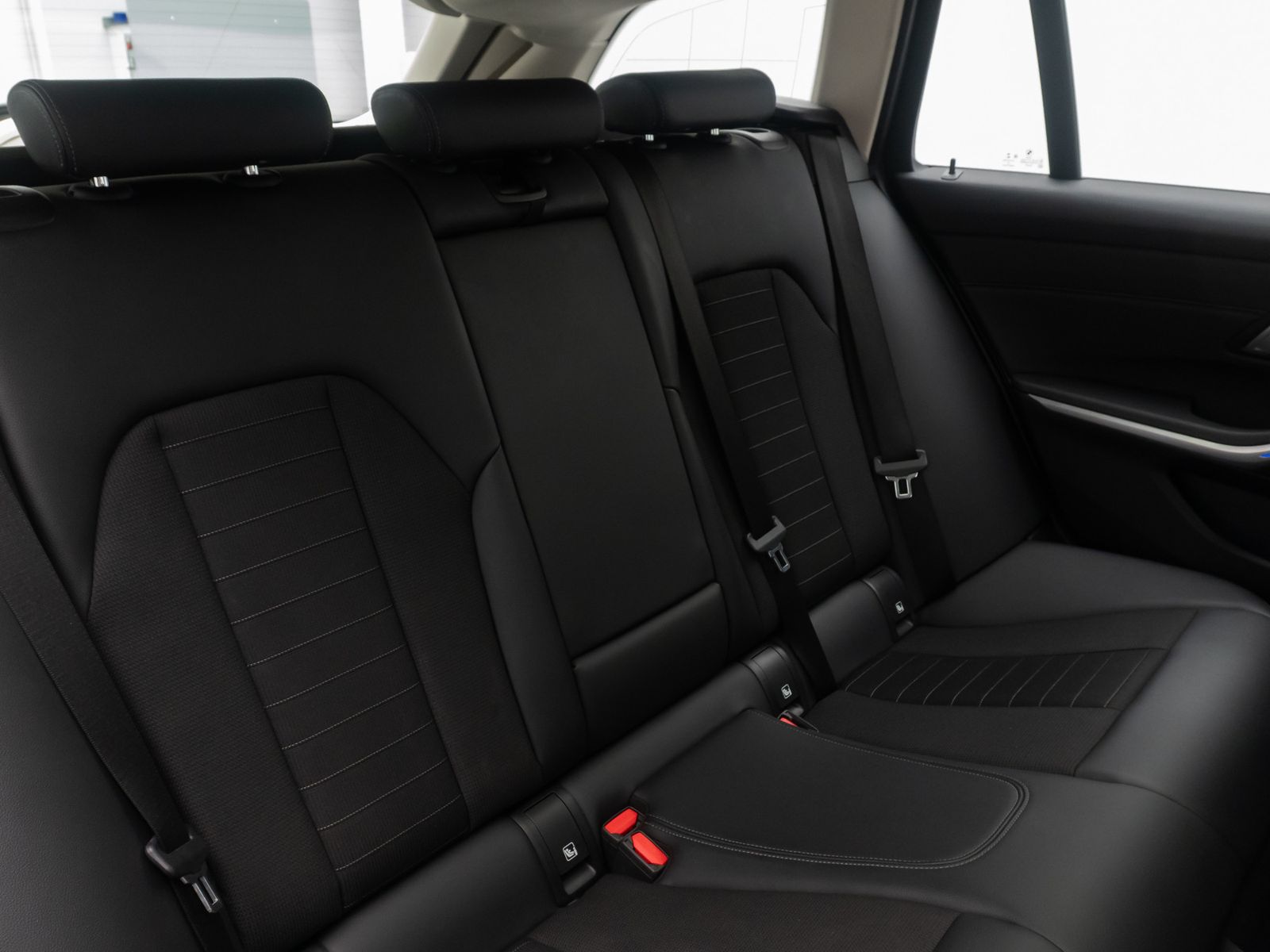 Fahrzeugabbildung BMW 330d xD Sport Line DAB Kamera Laser Panorama