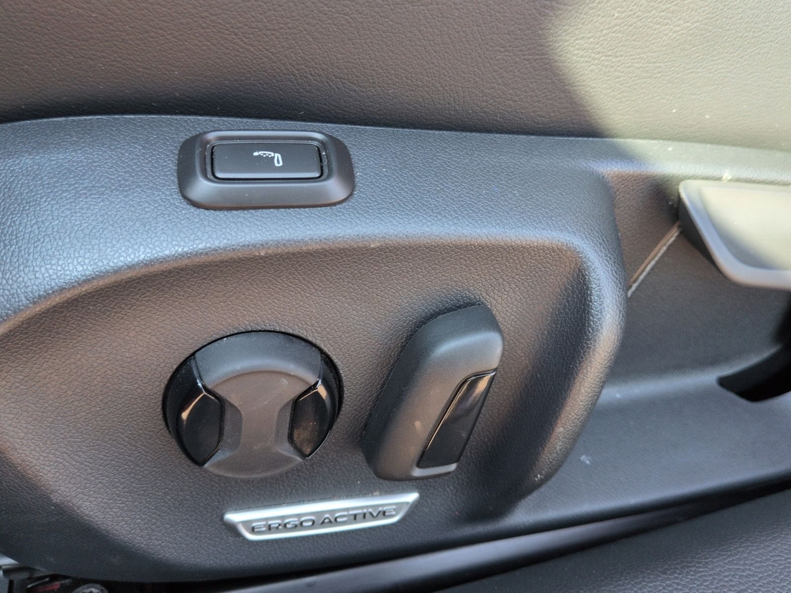 Passat Variant 1.5 eTSI DSG Business AHK+KAMERA+