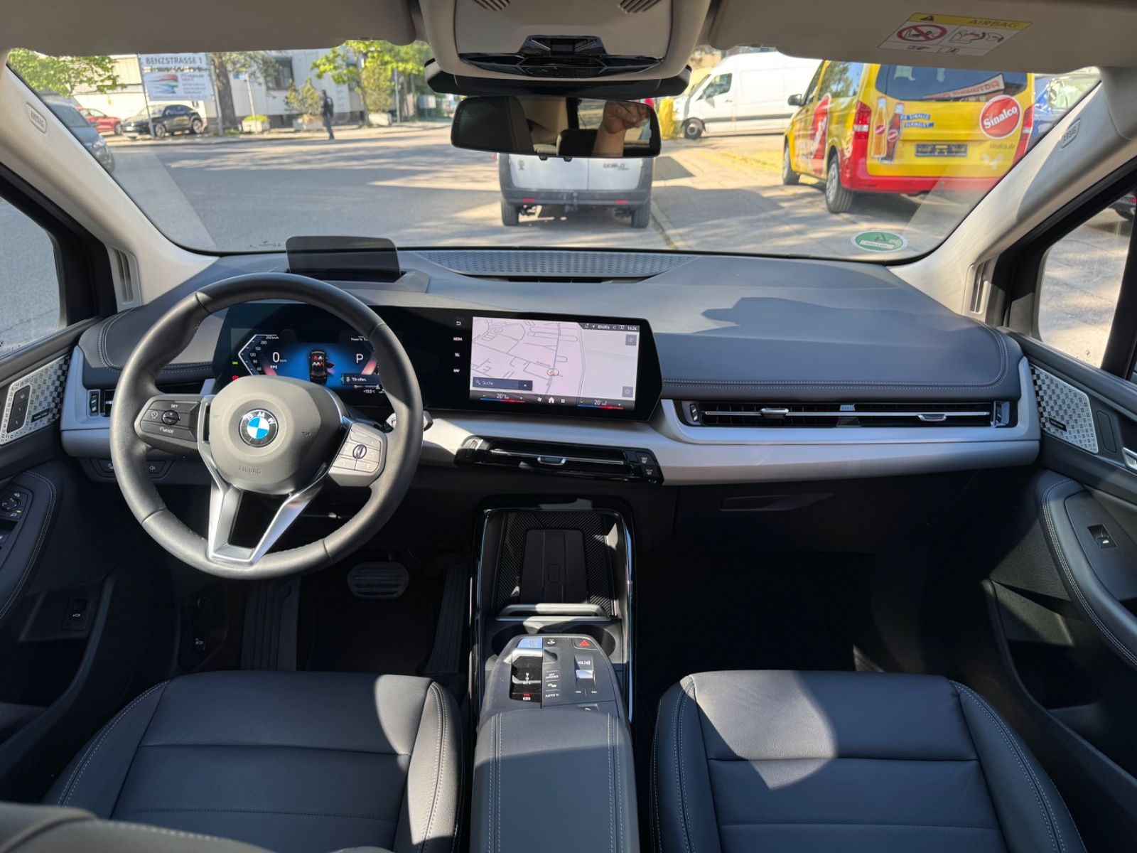 BMW 218d AT Con.Prof. LEDER Driv-Ass LED Key Kam H&K foto 2