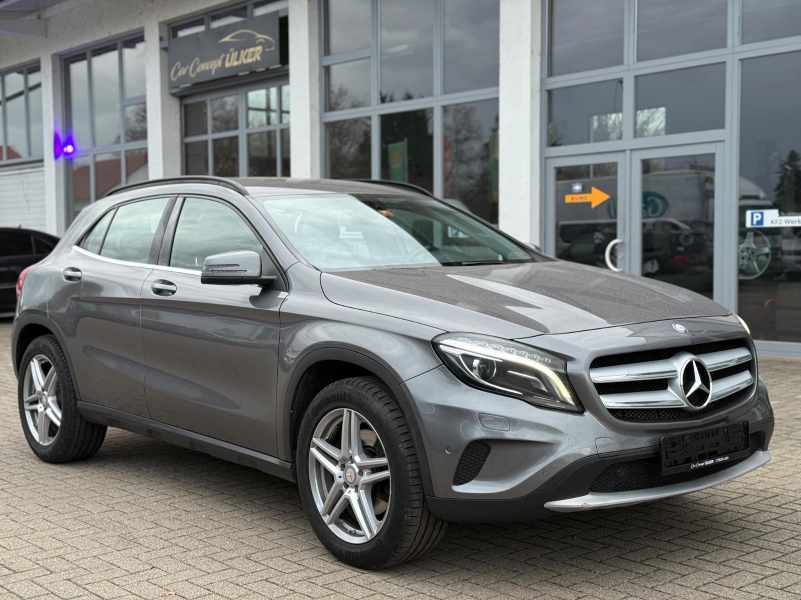 Mercedes-Benz GLA 250 4Matic Automatik/Xenon/Kamera/Gepflegt