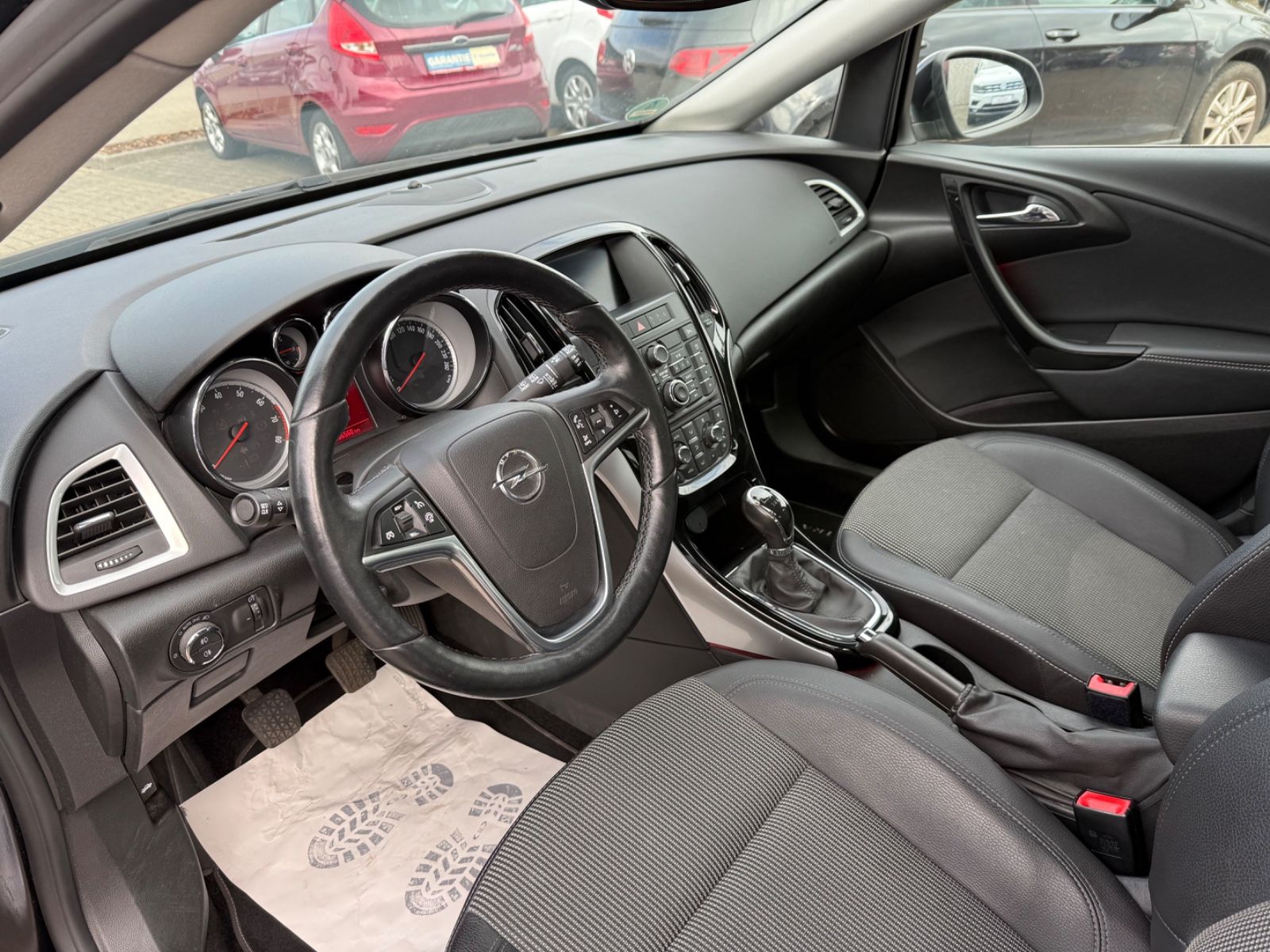 Astra J Lim. 5-trg. Exklusiv*NAVI*1.HAND*SCHECKH