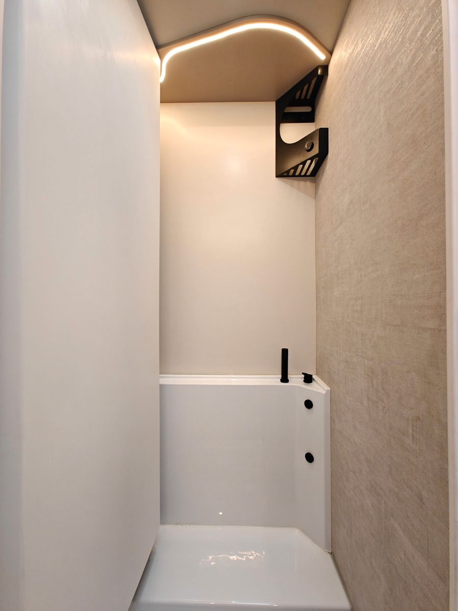 Fahrzeugabbildung XGO Dynamic 39 Lounge - SAT, TV, Markise 4m, Kamera