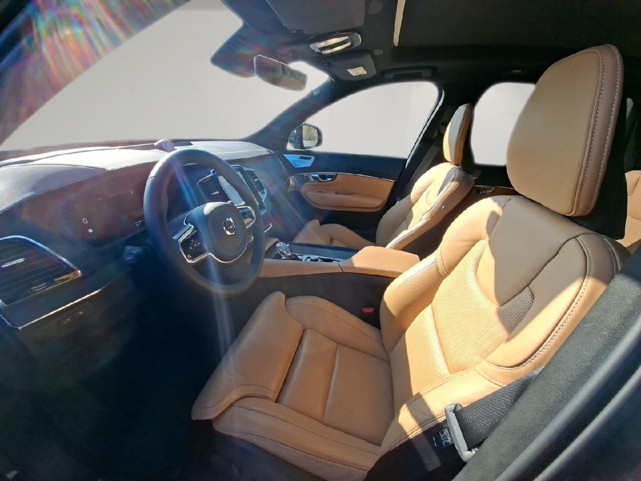 Fahrzeugabbildung Volvo XC90 T8 AWD Ultra Dark Plug-In Hybrid*B&W*