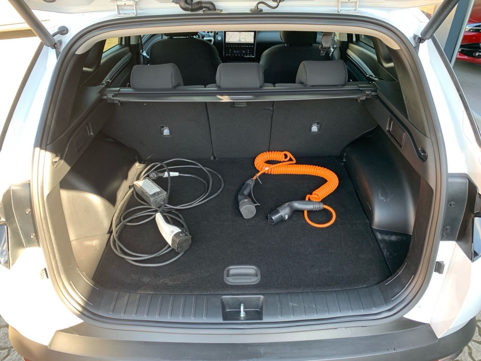 Fahrzeugabbildung Hyundai TUCSON 1.6 T-GDI Trend Plug-In Hybrid 4WD el.HK