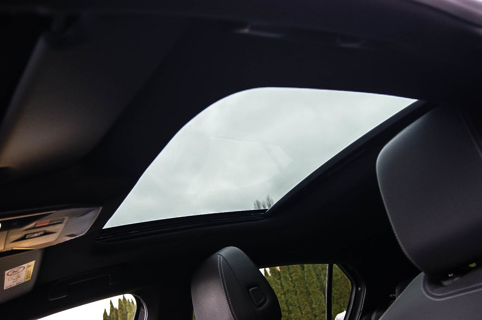 Fahrzeugabbildung Opel Astra L 1.5 Diesel ULTIMATE Aut HEADUP ANHZV LED