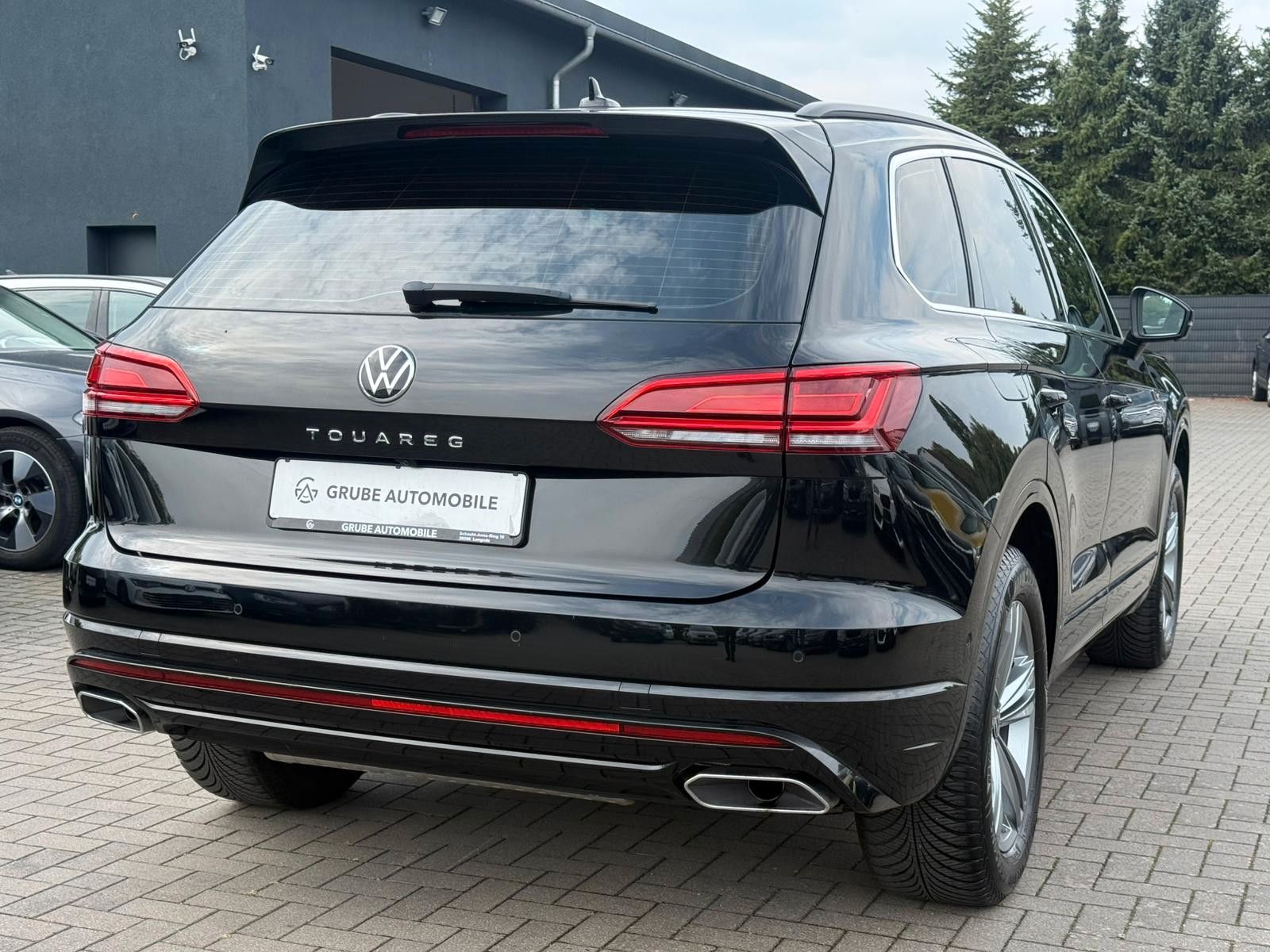 Volkswagen Touareg R-Line 4Motion DSG LED NAV SHZ ACC 360° foto 10