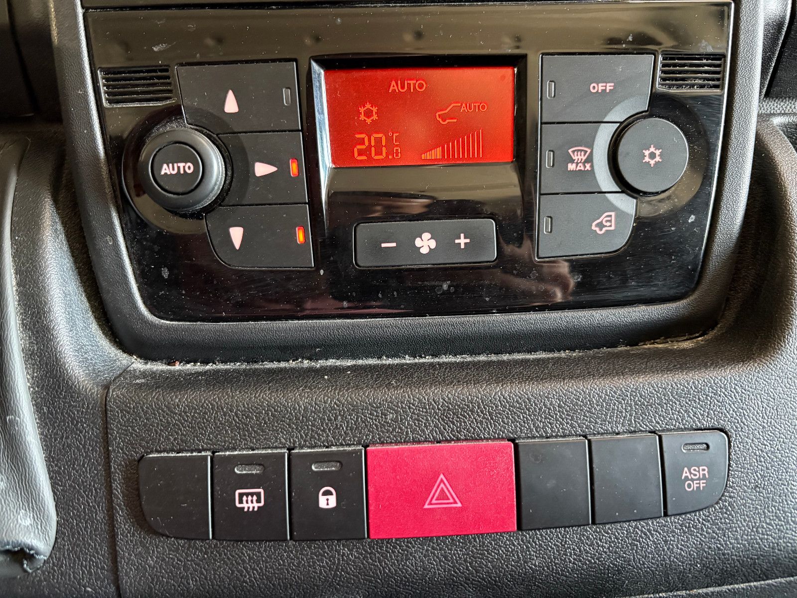 Fahrzeugabbildung Fiat Ducato/L4H2 RS: 4035 mm/KAMERA/APPLE/NAVI/3-SITZ