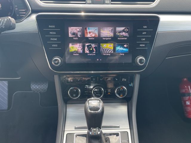 Skoda Superb Combi III 2.0 TDI DSG Ambition NAVI CAM