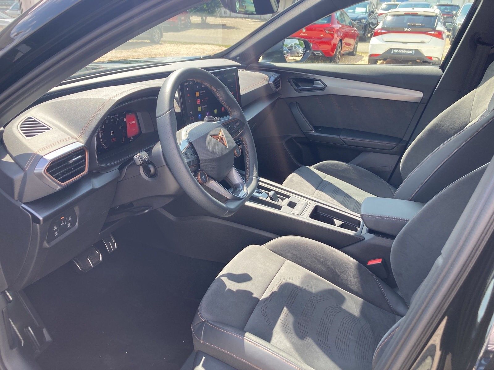 CUPRA Formentor VZ 2.0 Tribe Edition MATRIX/BEATS/4DRI - Image 7