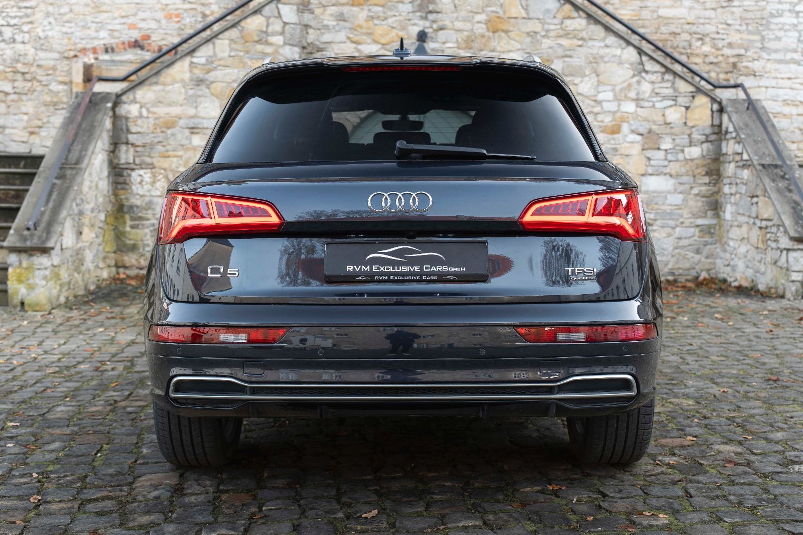 Fahrzeugabbildung Audi Q5 2.0 TFSI QUATTRO S-LINE 360° B&O TOTW SHZ PDC