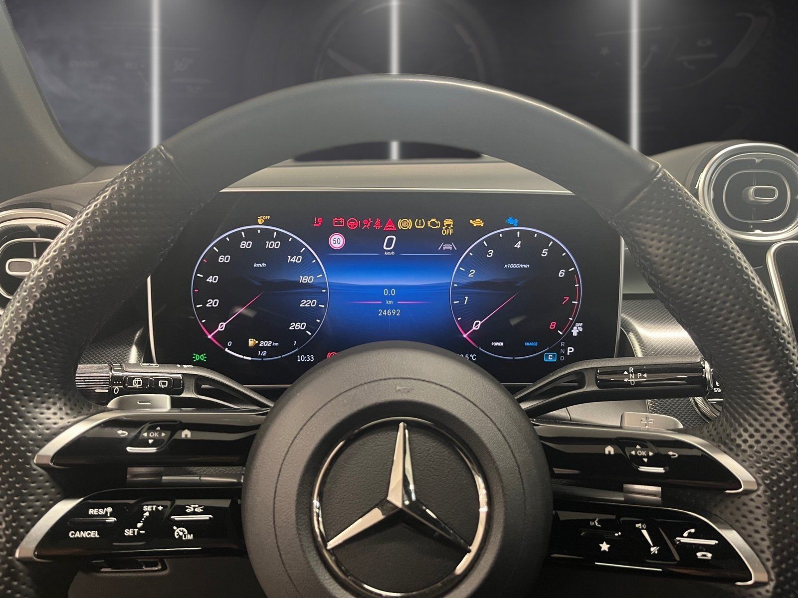 Fahrzeugabbildung Mercedes-Benz GLC 200 4M AMG*AHK*Distro*360°*Pano*Night*LED*