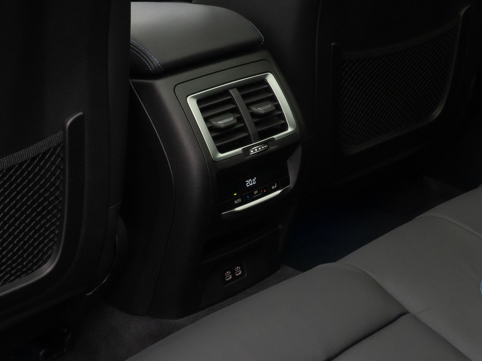 Fahrzeugabbildung BMW iX3 Impressive ACC 360°HUD AHK DAB Panorama H/K