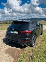 Audi RSQ3 2.5 TFSI S tronic quattro - - gebrauchte Audi RSQ3 aus dem Jahr 2023