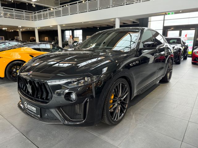 Maserati Levante Trofeo,V8,Nerissimo,Carbon,22",Panorama