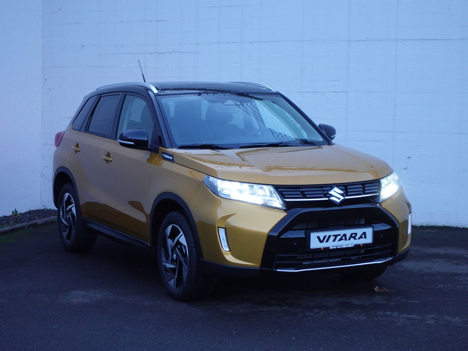 Fahrzeugabbildung Suzuki Vitara 1.5 AT AllGrip Comfort+  NAVI,Schiebedach