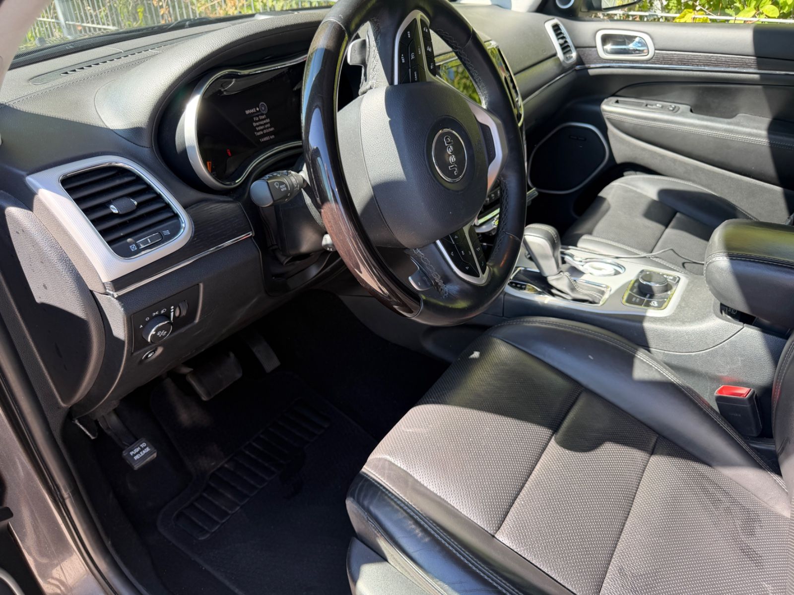 Fahrzeugabbildung Jeep Grand Cherokee 3.0l V6 MultiJet 184kW Summit