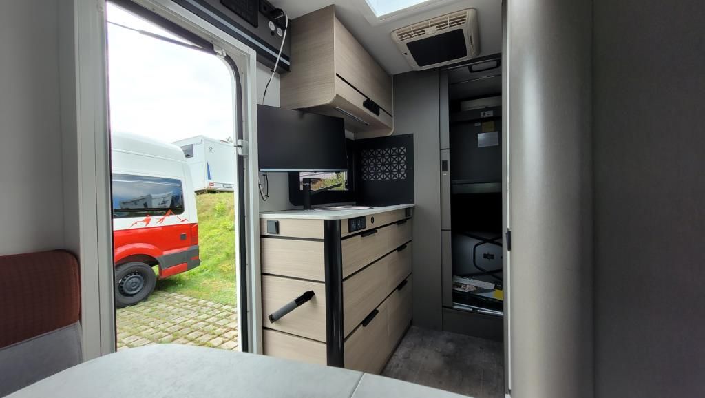 Autohaus Zimpel -  Challenger X250 Dachklima+TV+SAT+Lift77 - Bild 10