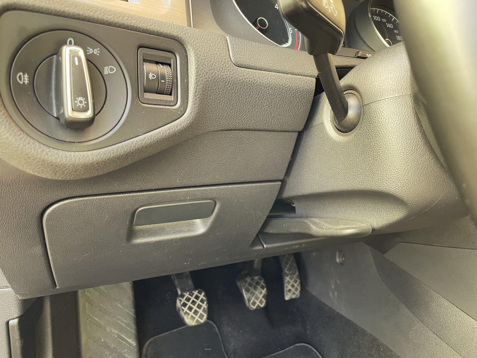 Volkswagen Golf 2013 — photo 28