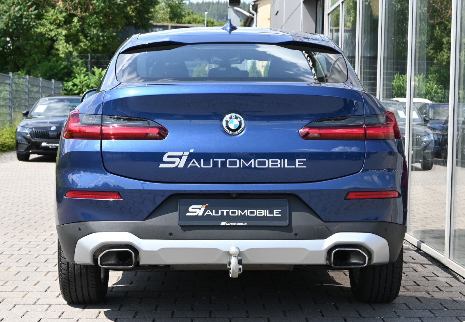 Fahrzeugabbildung BMW X4 xDr.30d °ACC°AHK°IND.MERINO-LEDER°STANDHEIZ.°