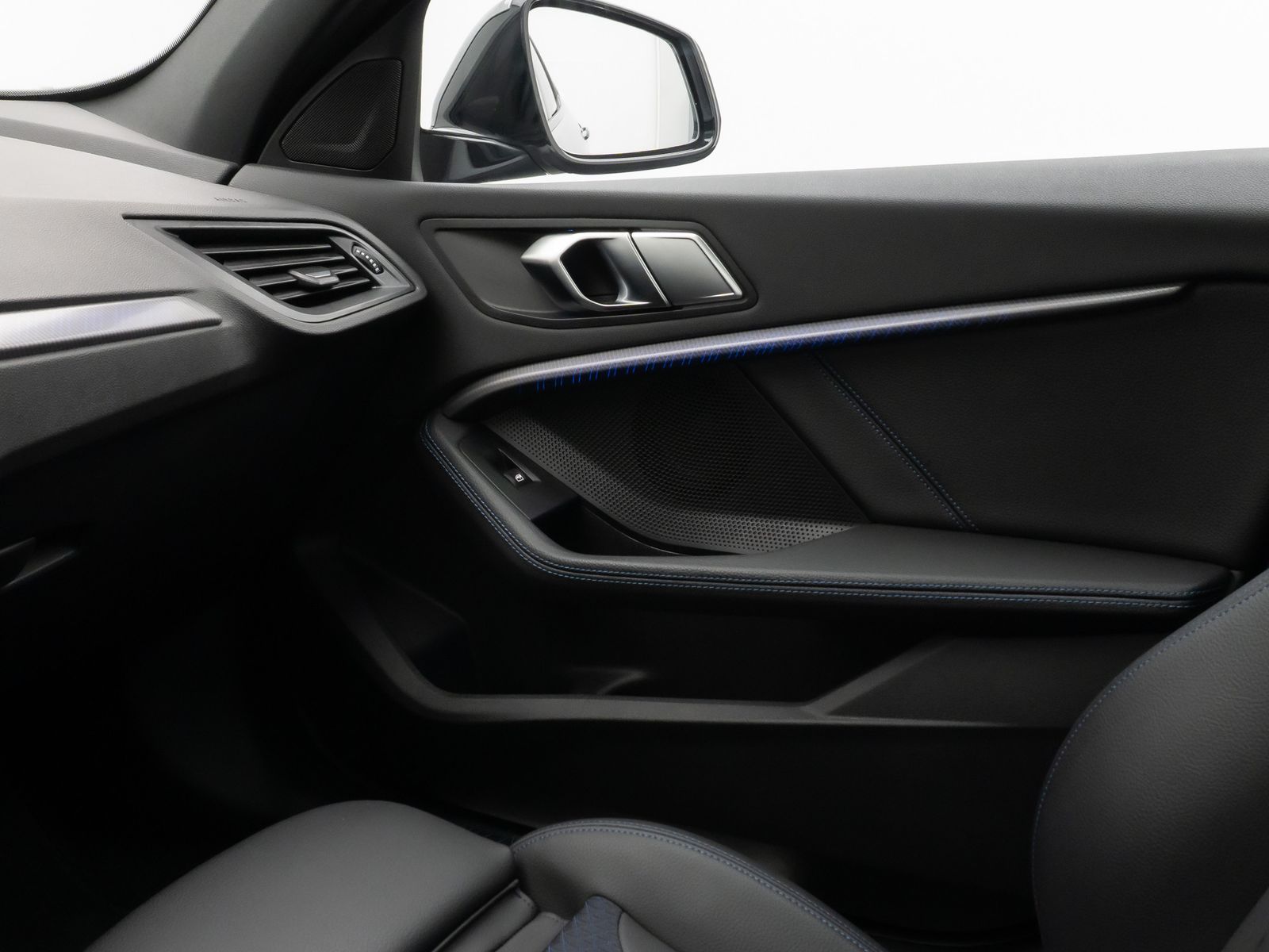 Fahrzeugabbildung BMW 120i M Sport Panorama DAB HiFi Fernlichta 18Zoll