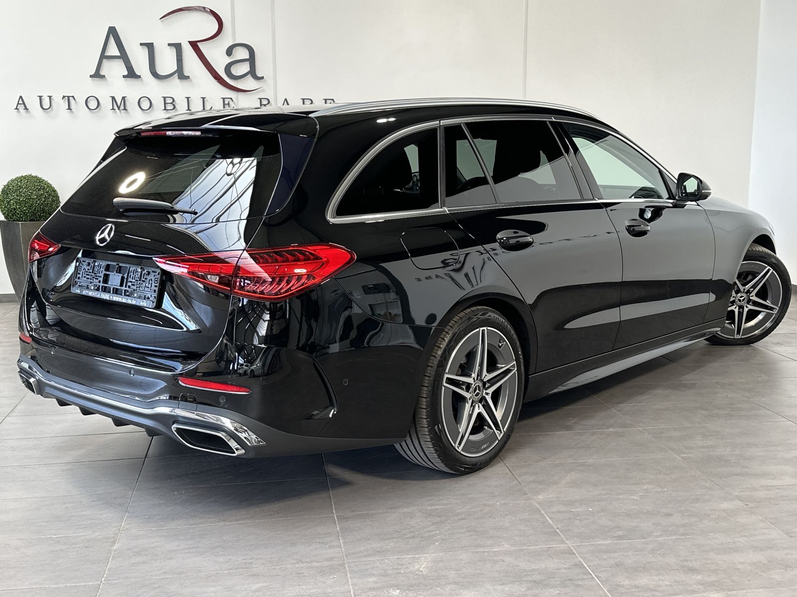 Fahrzeugabbildung Mercedes-Benz C 200d T AMG-Line NAV+LED+360°+V-COCKPIT+CARPLAY