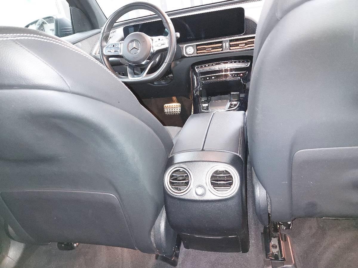 Mercedes-Benz EQC 400 4MATIC AMG Line NAVI LED SHZ PDC