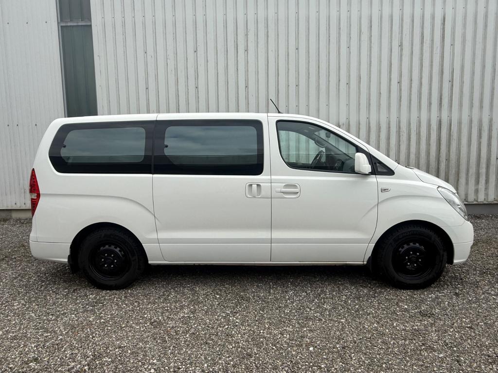 Hyundai H-1