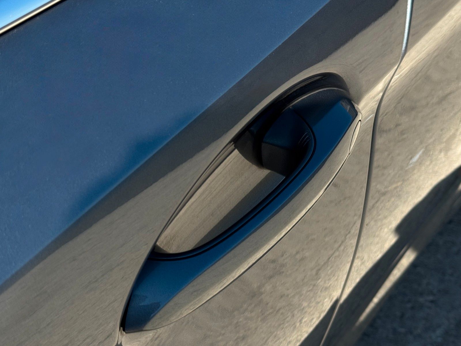 Fahrzeugabbildung BMW 520i Touring Luxury Line Pano Leder HiFi CAM AHK