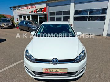 Volkswagen Golf - 3