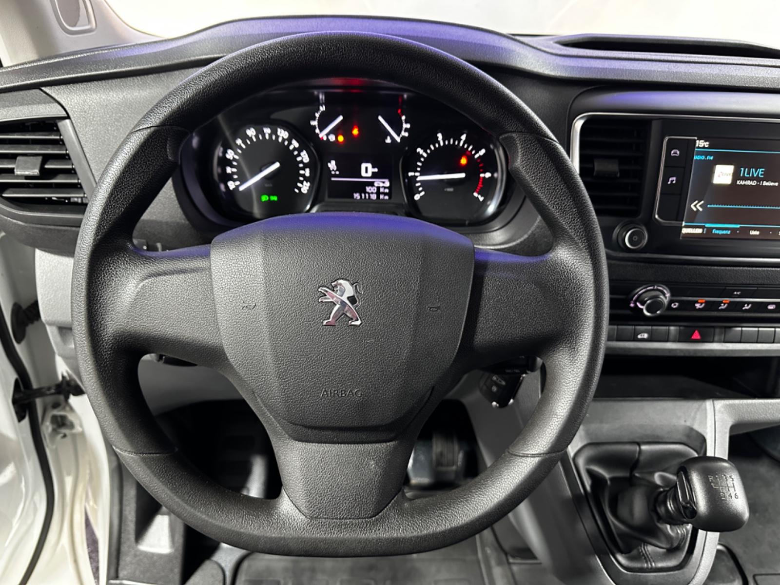 Peugeot Expert Kasten Premium L2 CAM 2xPDC SPUR APPLECAR