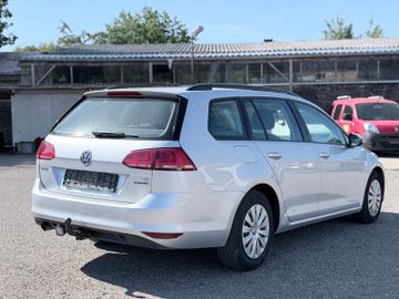 Volkswagen Golf - 5