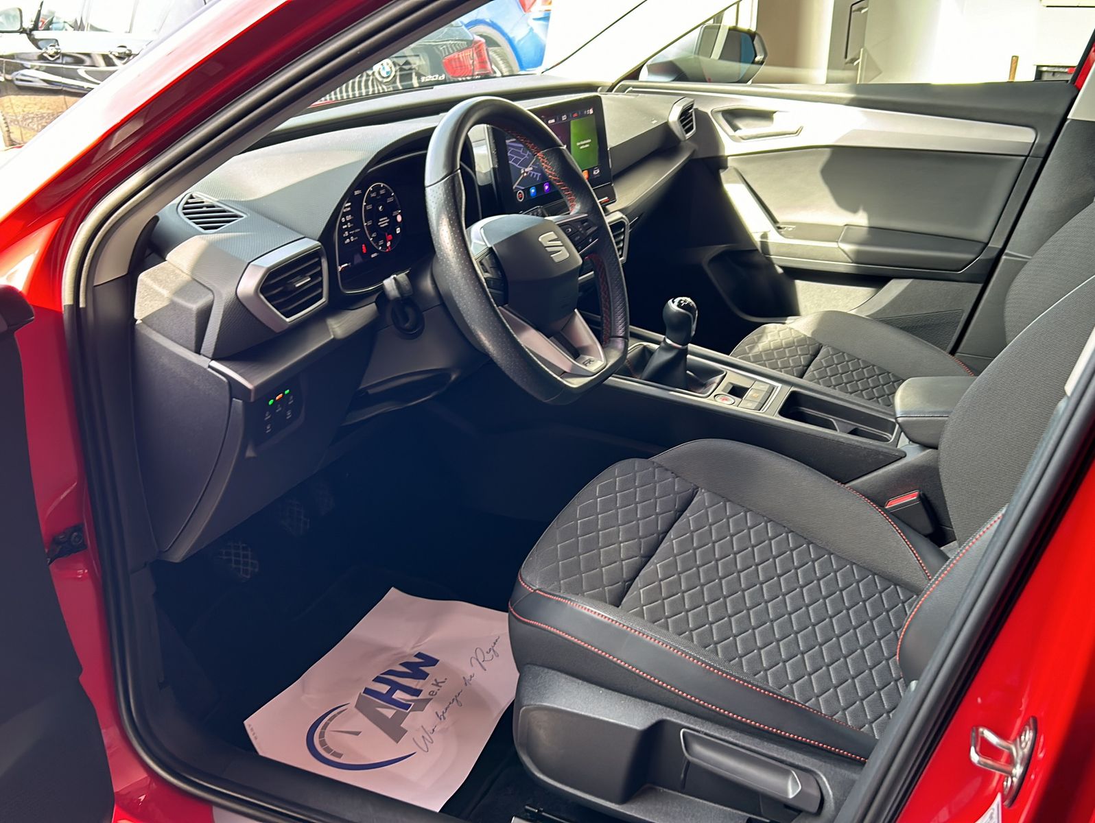 Fahrzeugabbildung SEAT Leon 2.0 TDI FRSHZ - NAVI - ACC - LED - KAMERA