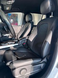Mercedes GLB 200 - 11
