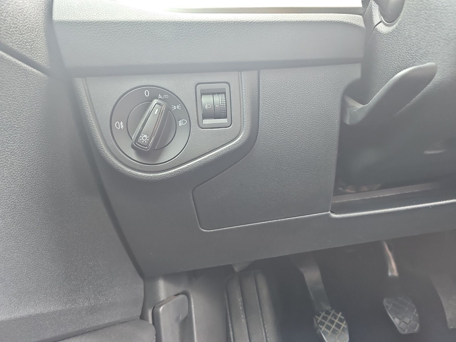 Fahrzeugabbildung Volkswagen Polo Comfortline TSI SHZ PDC DAB+ WeConnect Klim