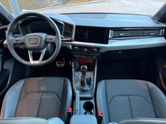 AUDI A1 Sportback 40 TFSI /S LINE / ACC/ CONNECT/ CAM AUDI A1 Sportback 40 TFSI /S LINE / ACC/ CONNECT/ CAM