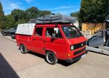 Volkswagen T3 DoKa - rote Volkswagen T3