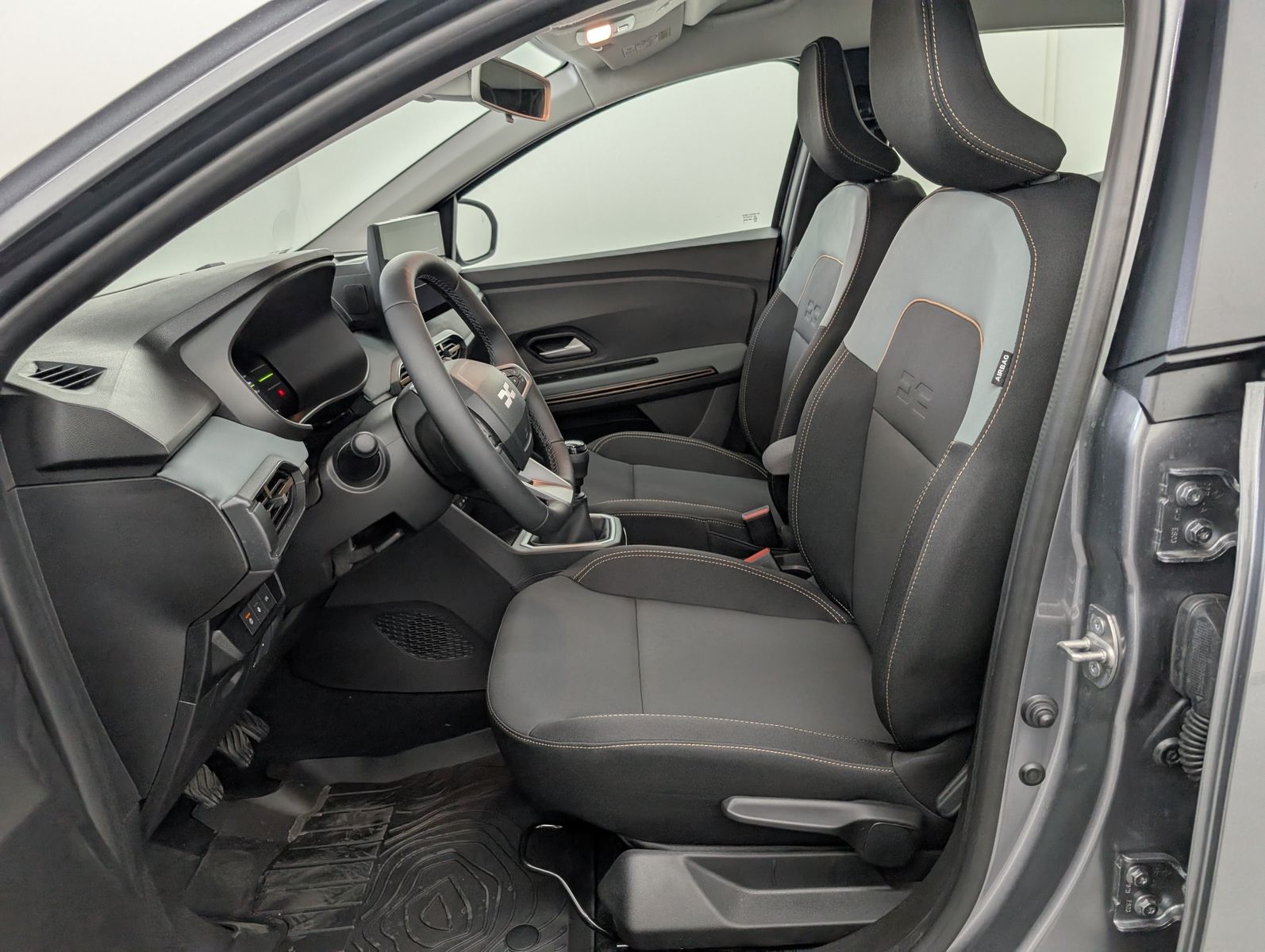 DACIA Sandero Stepway Extreme Eco-G 120 Benzin/Gas – Bild 8