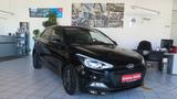 Hyundai i20 TREND *8-FACH BEREIFT*KLIMA*SITZHEIZUNG* - Hyundai i20: Schwarz