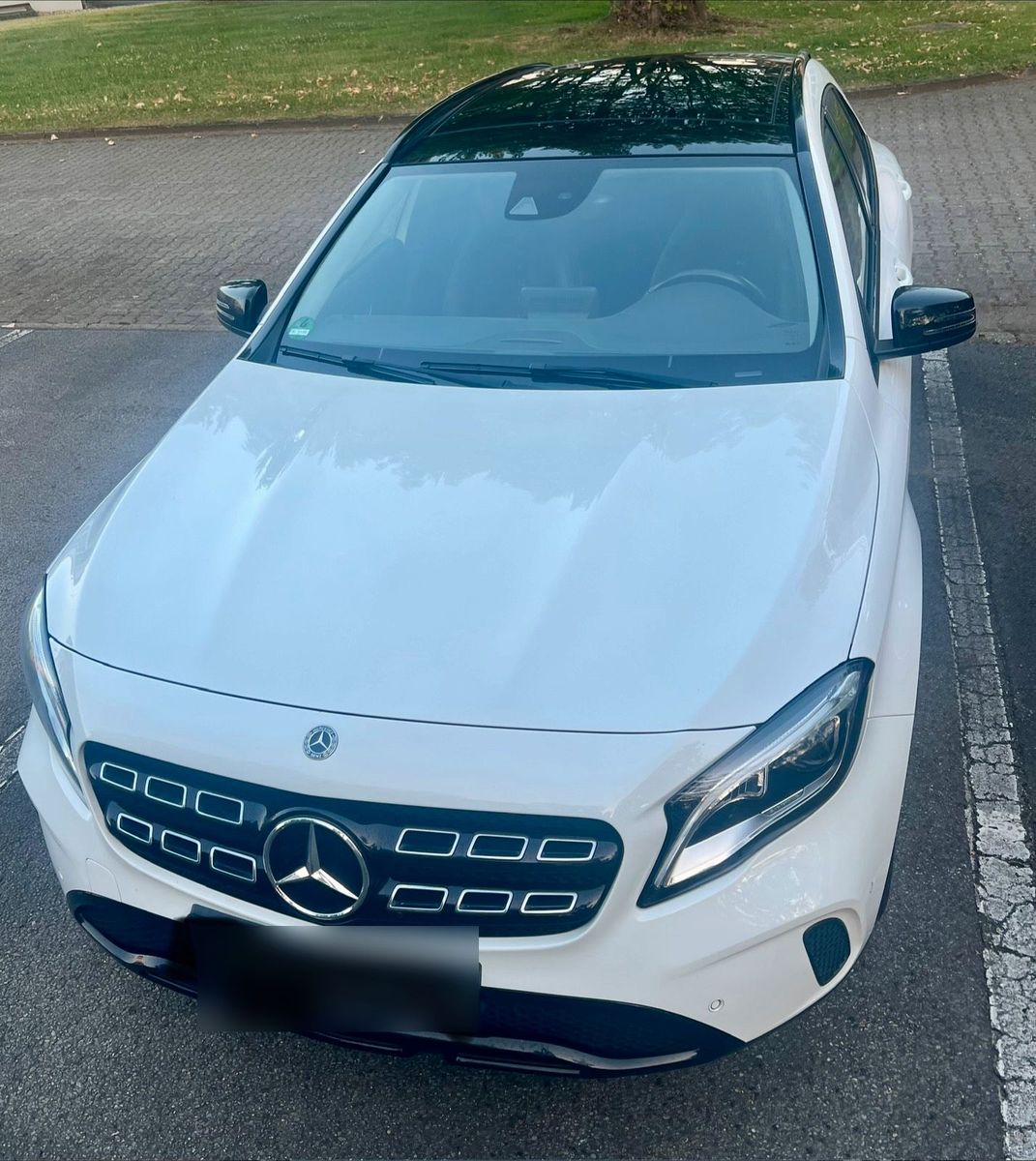 MERCEDES-BENZ Mercedes Benz GLA 180 Nightpaket